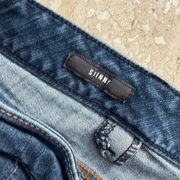 Women's Torrid 24R Distressed skinny jeans - Picture 4 of 4